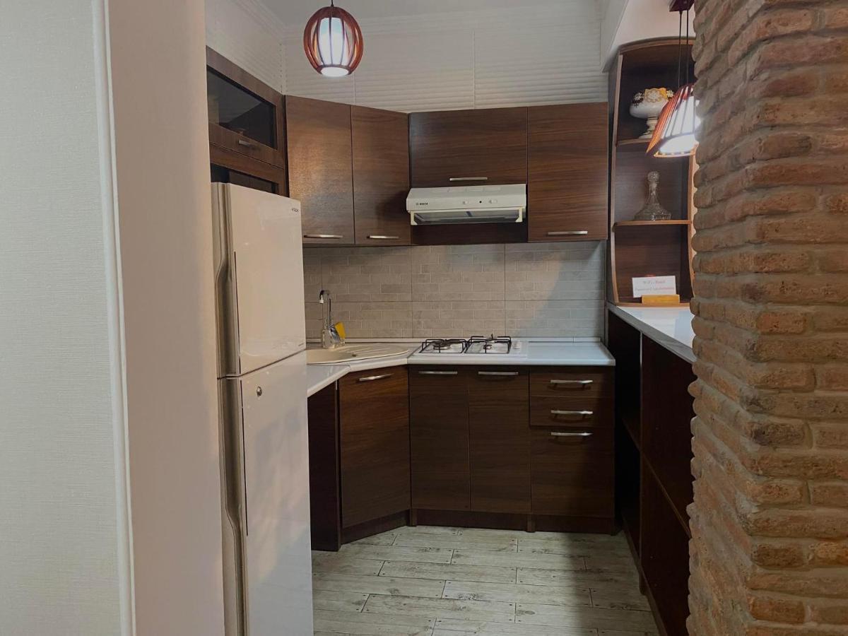 Neli & Zaal Guest House Телави Екстериор снимка