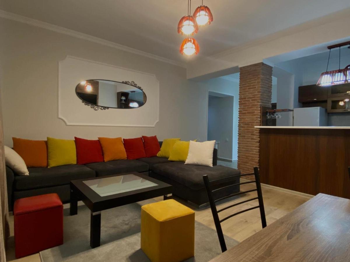 Neli & Zaal Guest House Телави Екстериор снимка
