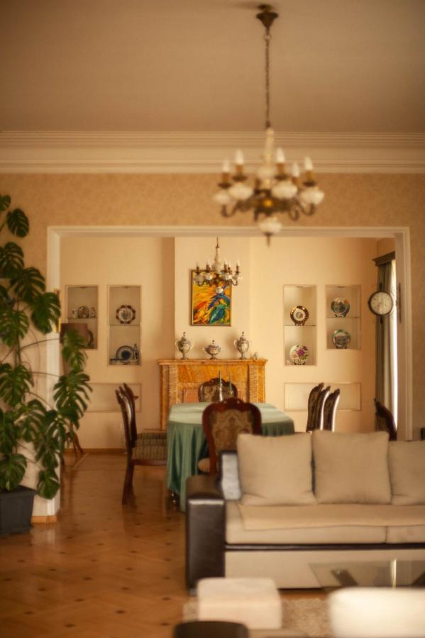 Neli & Zaal Guest House Телави Екстериор снимка