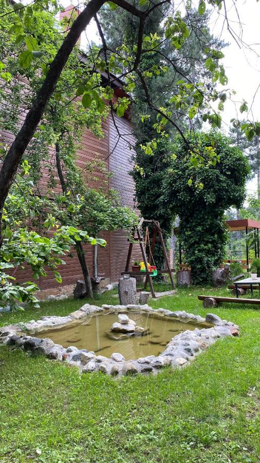 Neli & Zaal Guest House Телави Екстериор снимка