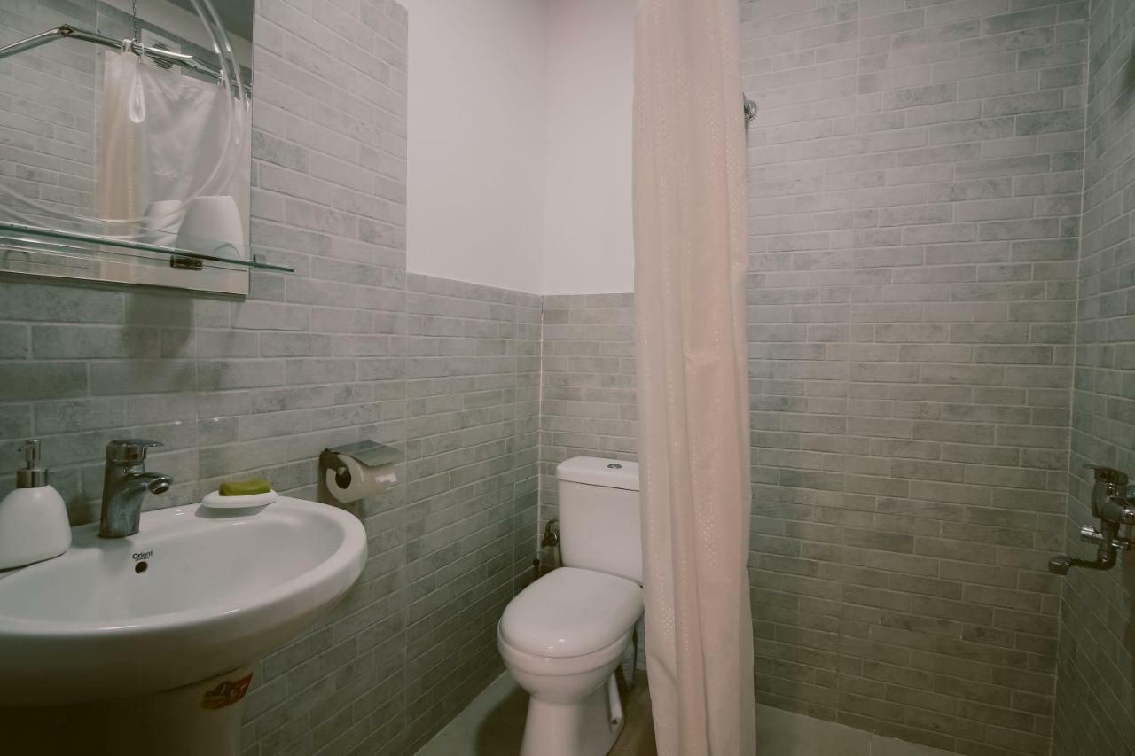 Neli & Zaal Guest House Телави Екстериор снимка